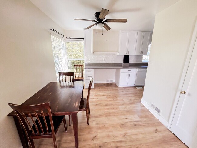 881 E Kensington Ave Unit A