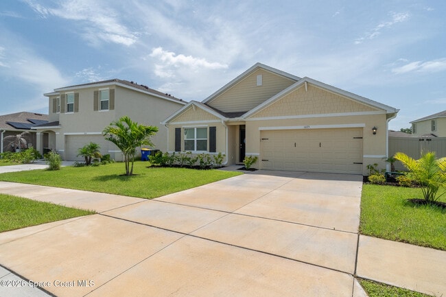 Photo - 1075 Trinity St