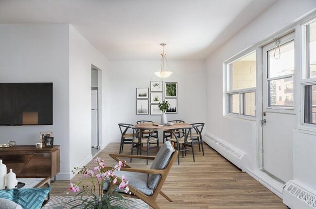 Photo - 275 North Service Road Apartments