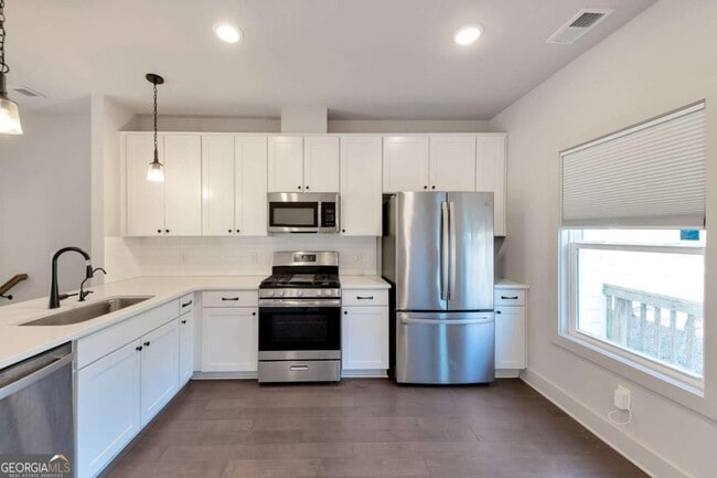 Photo - 1192 Wylie St SE