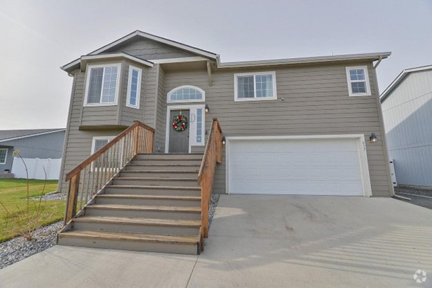 Building Photo - 617 N Shamrock Rd Rental