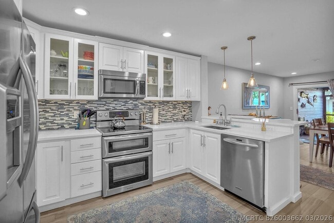 1007 Ocean Dunes Cir