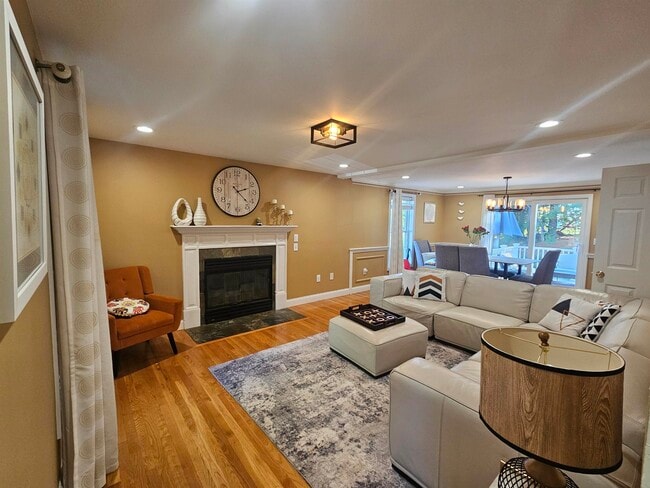 Photo - 9 Hibiscus Way