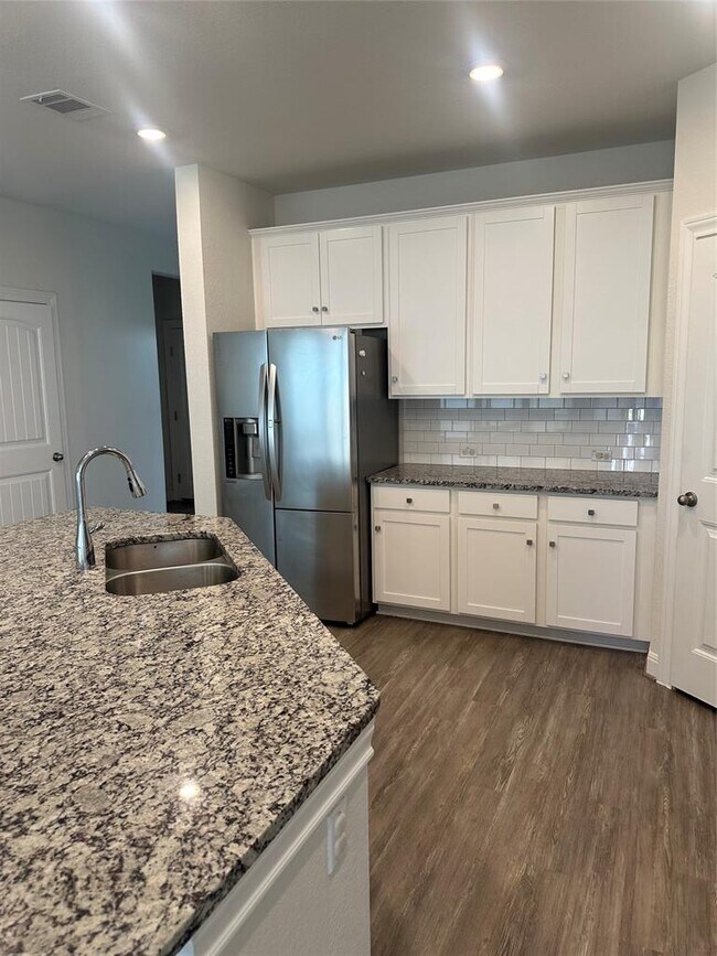 Photo - 4313 Promontory Point Trail