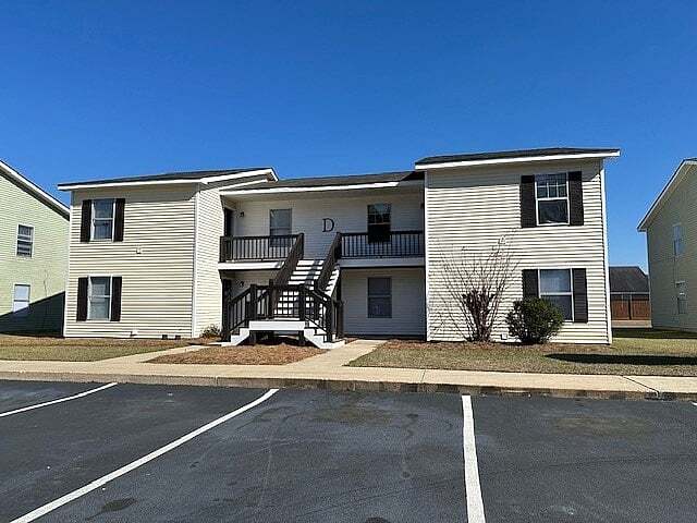 4 - Crescent Ridge Apartments