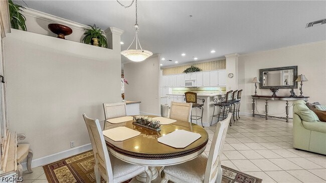 Photo - 9121 Southmont Cove Unit 304