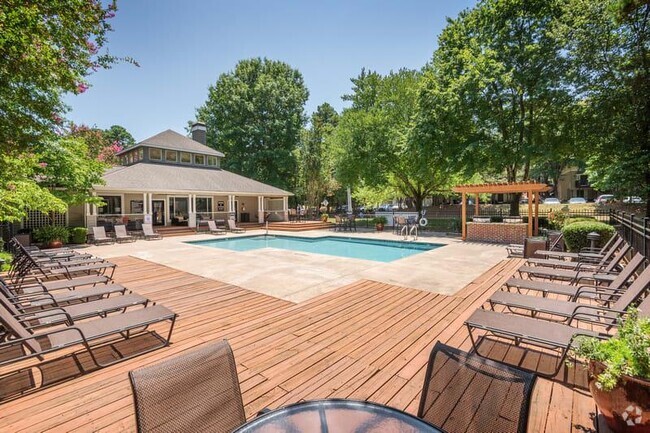 Enjoy your Summer poolside at Bridges at Chapel Hill - Bridges at Chapel Hill Rental