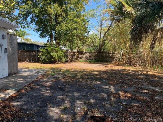 Photo - 5300 NE 15th Ave