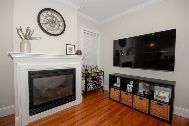 Photo - 2 Burnham Pl Unit 2