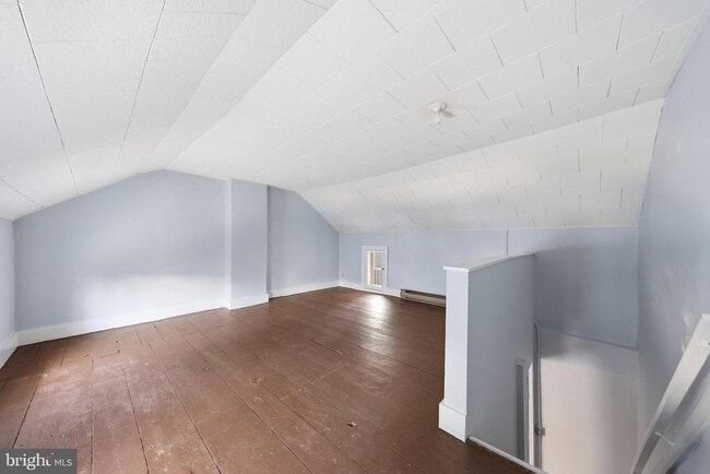 Photo - 101 W 5th St