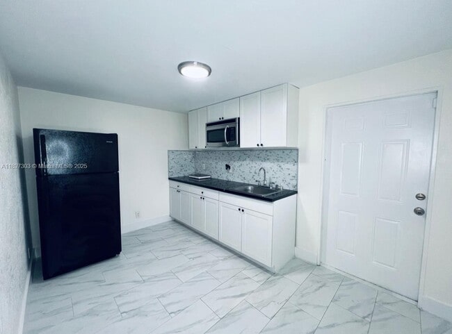 Photo - 5600 SW 38th St Unidad 0