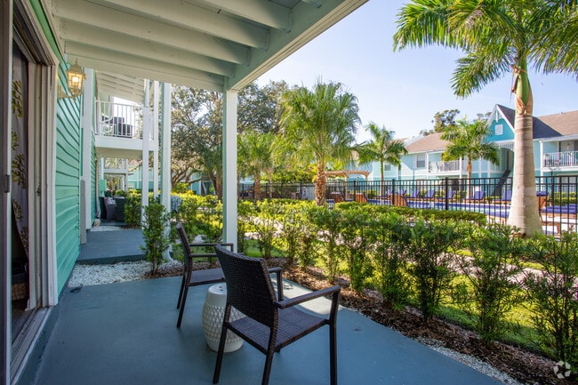 2BR, 1BA - 975 SF - Tranquility - Patio