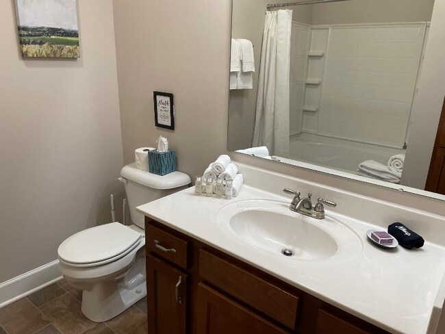 Photo - 809 Warwick Dr Unidad Apt. 105