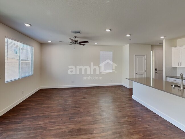 Photo - 288 Dahlia Rachel Pl