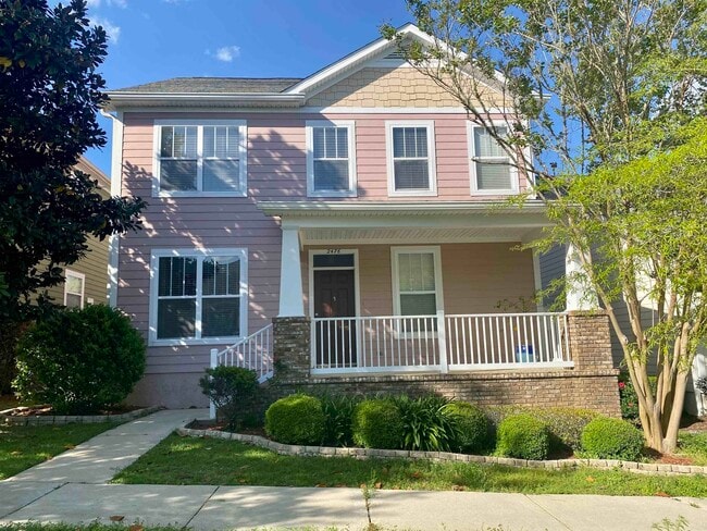 Building Photo - 2476 Lantana Ln