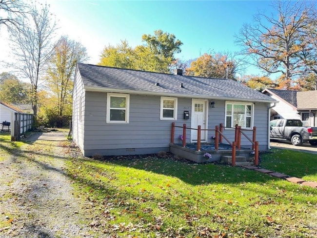 Building Photo - 2617 E 6th St