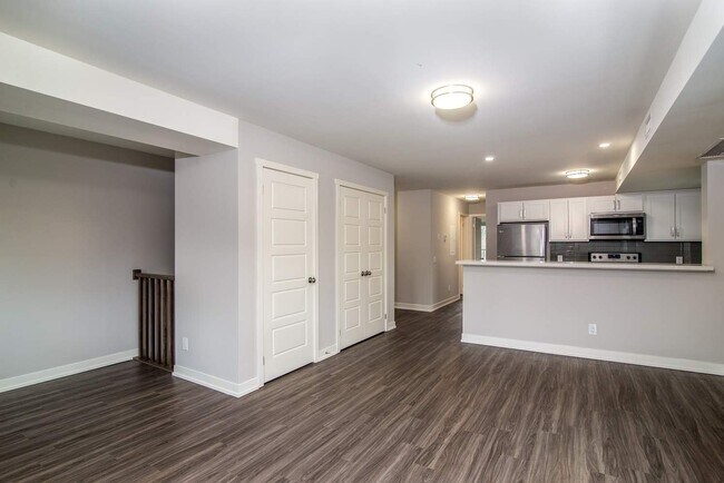 Photo - 253 & 263 Exhibition St.