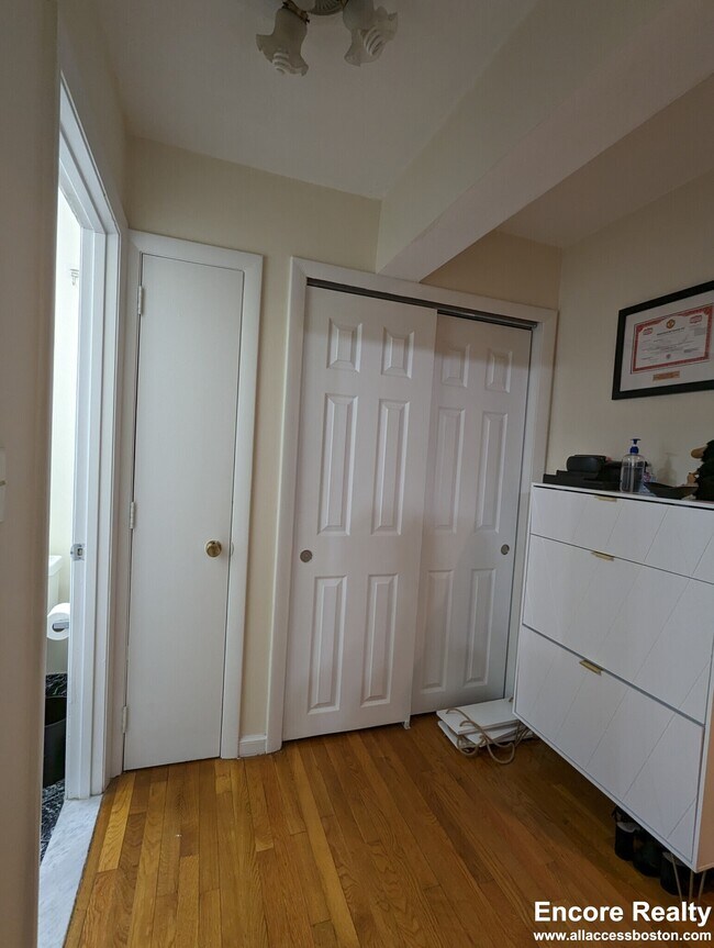 Photo - 34 Gardner St Unit 1
