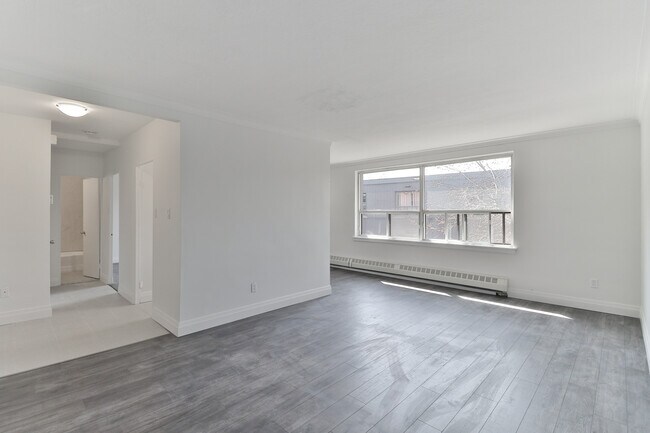 Living Room - Davick Court