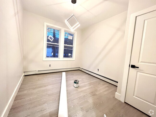 Building Photo - 28 Dales Ave Unit 3 Rental