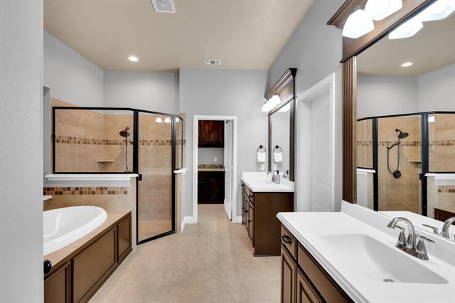 Photo - 102 Willowbrook Dr