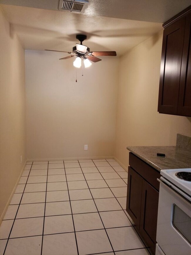 Photo - $1000 Holiday Move In Spec! The Bluffs at ... Casa