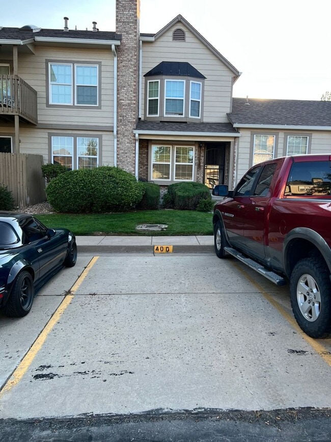 Building Photo - Fully Furnished 1 Bed 1 Bath Unit D