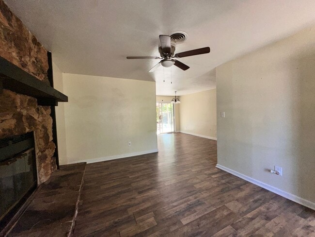 Photo - Cozy 3 Bedroom Family Home