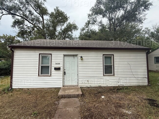 Building Photo - $850 - 2 bedroom / 1 bathroom - Single Fam... Rental