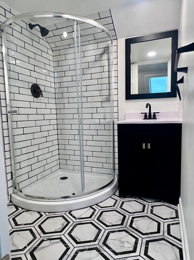 Photo - 1006 13th Ave Unit Room 1