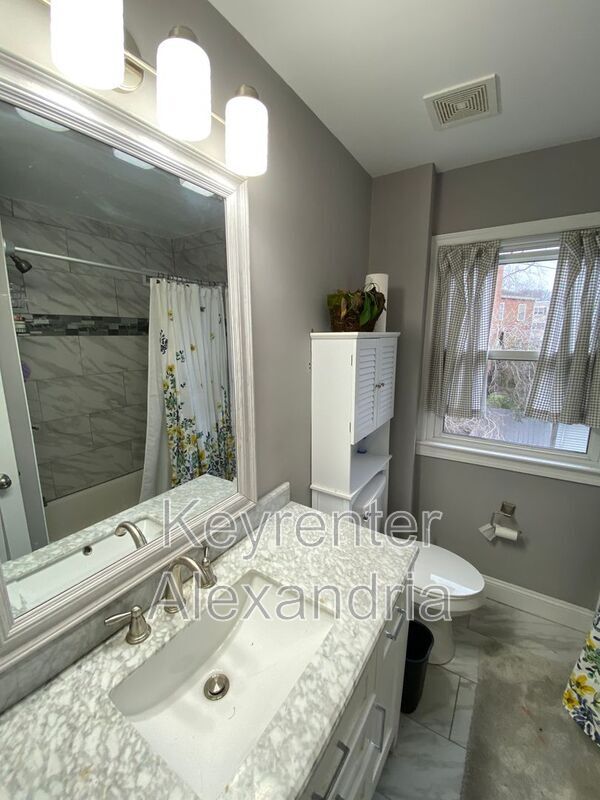 Photo - 2237 Arlington Terrace