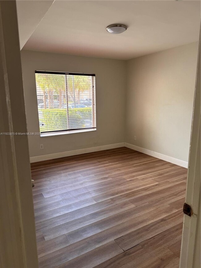 Building Photo - 10521 SW 158th Ct Unit 103