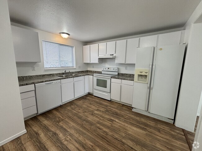 Building Photo - 1216 11th St Rental