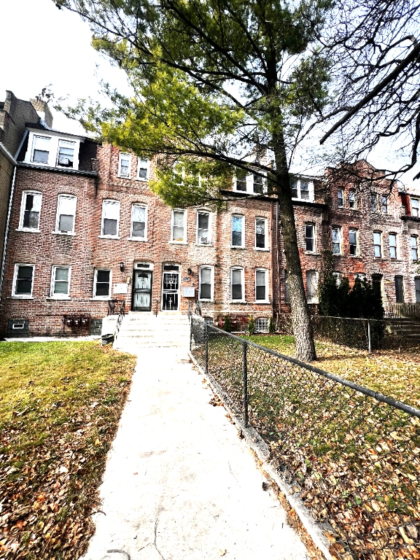 Building Photo - 10410 S Maryland Ave Rental