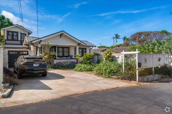 Building Photo - Fully Furnished 2-Bedroom + Loft & Serene ...