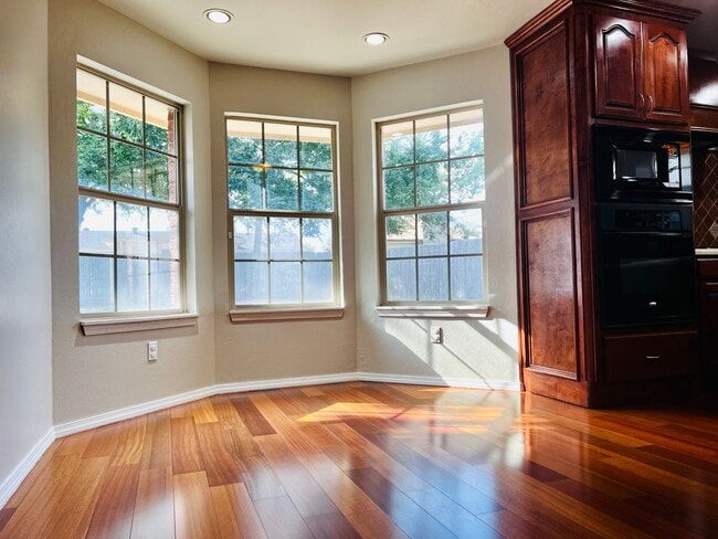 Photo - Gorgeous 3BD 2BA with Bonus Office Space in Del City!!