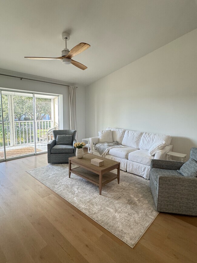 Photo - 529 Mardel Dr Unit 311