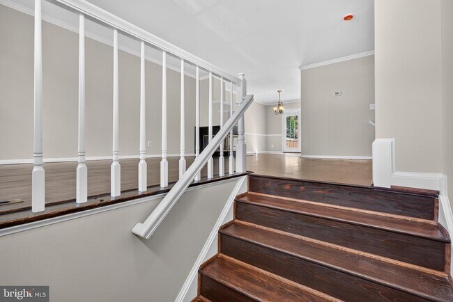 Photo - 341 S Pickett St
