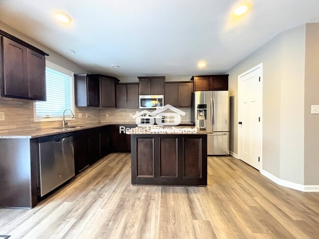 Photo - 20 NE Badger Ln