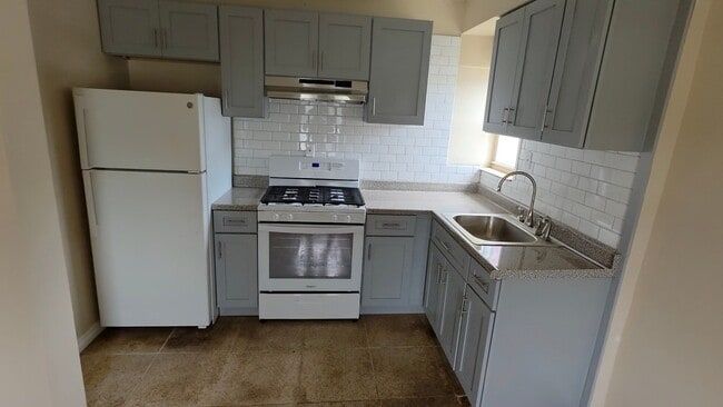 Photo - 118-59 227th St