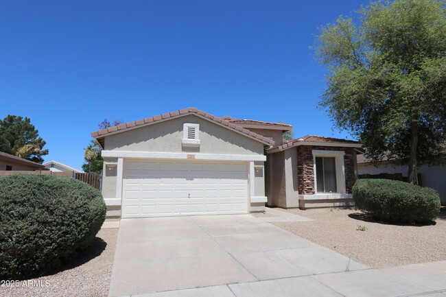 Photo - 1372 W. Roadrunner Dr. House
