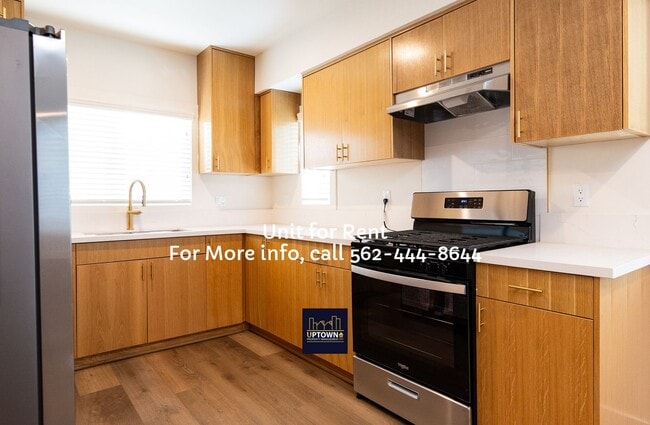 Photo - Townhome - 3 Bedrooms-2.0 Baths - Cudahy