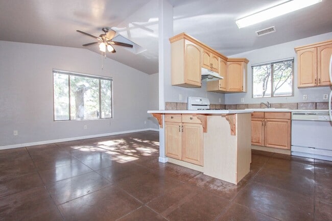 Photo - 202 Robinson Dr Unit #2