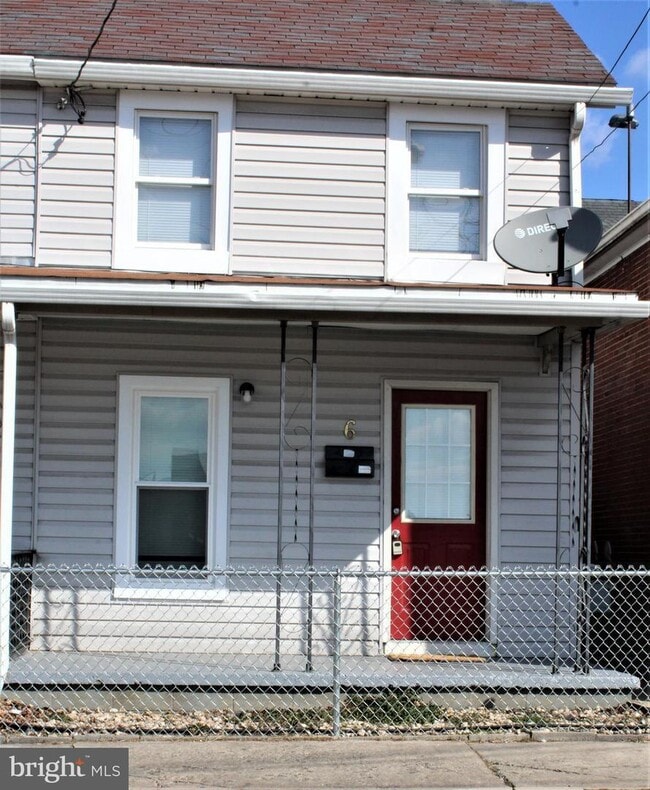 Photo - 6 W First St - 6 West First street