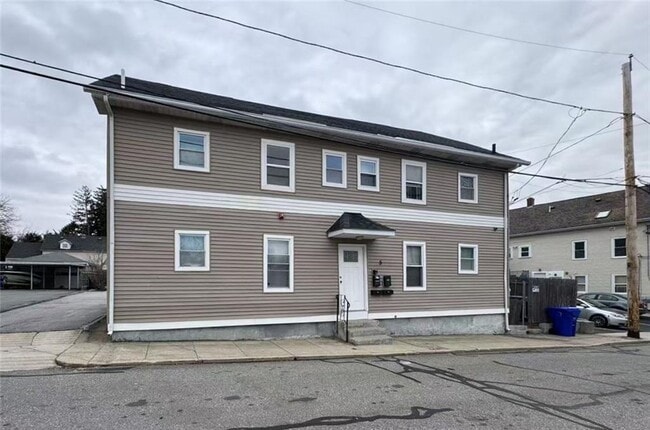 Building Photo - 5 Penta St Unit 201