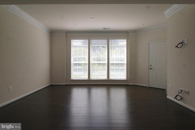 Photo - 13615 Air and Space Museum Pkwy