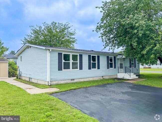 Building Photo - 4 Welch Dr Rental