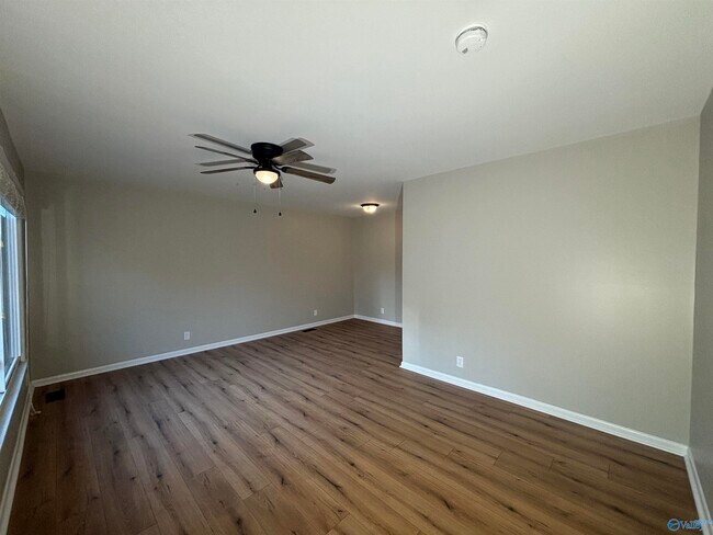 Photo - 510 Clift Dr