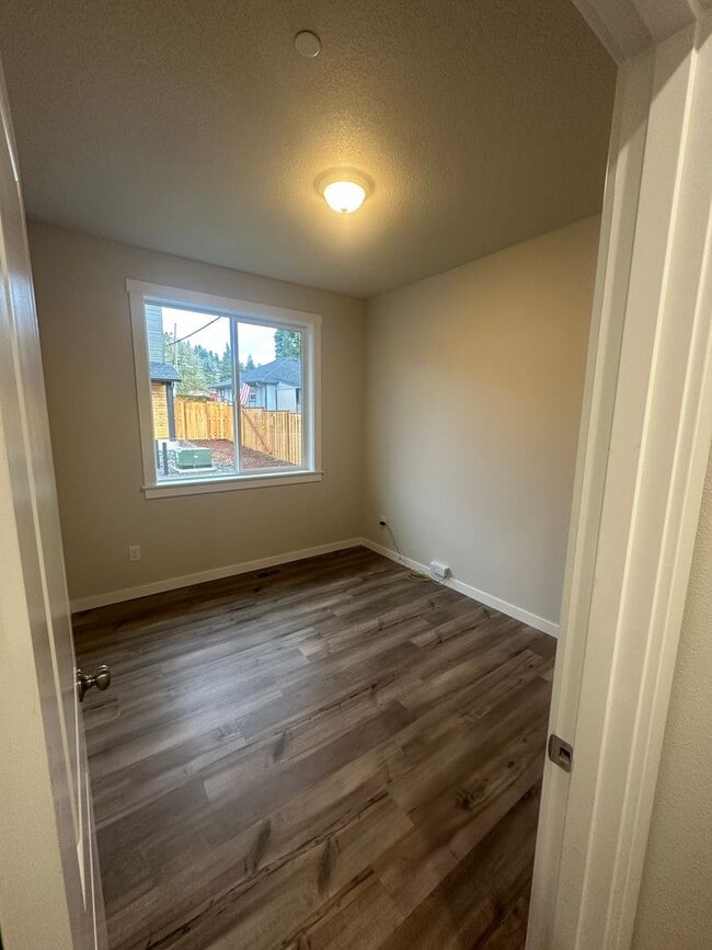 Photo - Newer low maintenance duplex in highly desired Camas area w/ great schools!