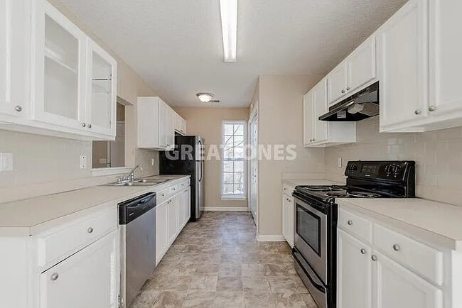 Photo - 224 Bridleridge Rd